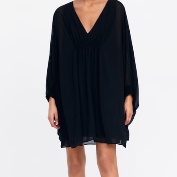 Zara Black V-Neck Cape Style Gathered Flowy Dress - Picture 4 of 14